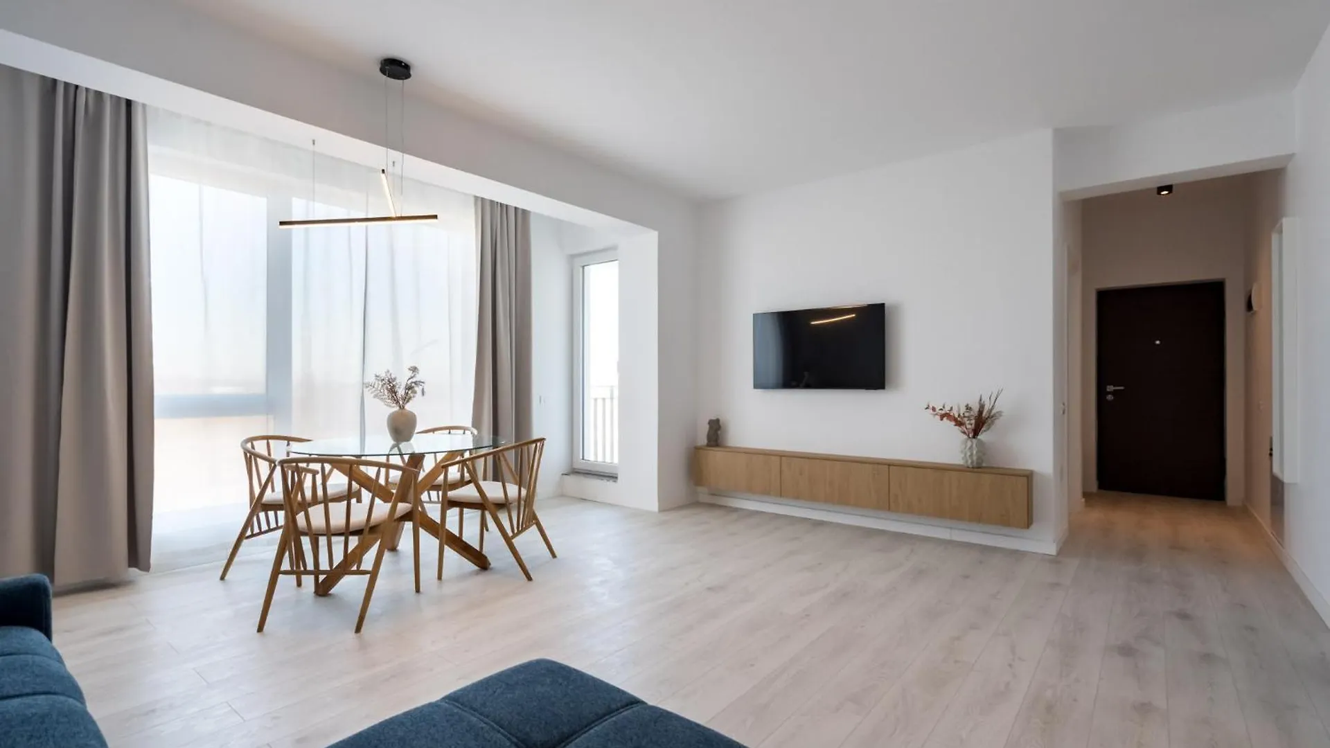 Aeroprime - Loft Apartment Tunari  Romania