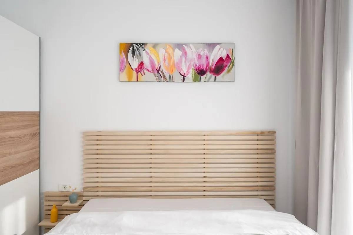 Aeroprime - Loft Apartment Tunari  Romania