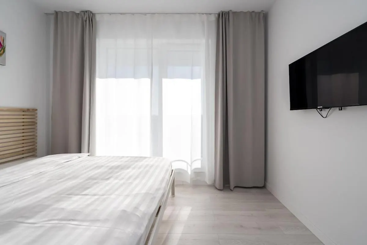 Aeroprime - Loft Apartment Tunari