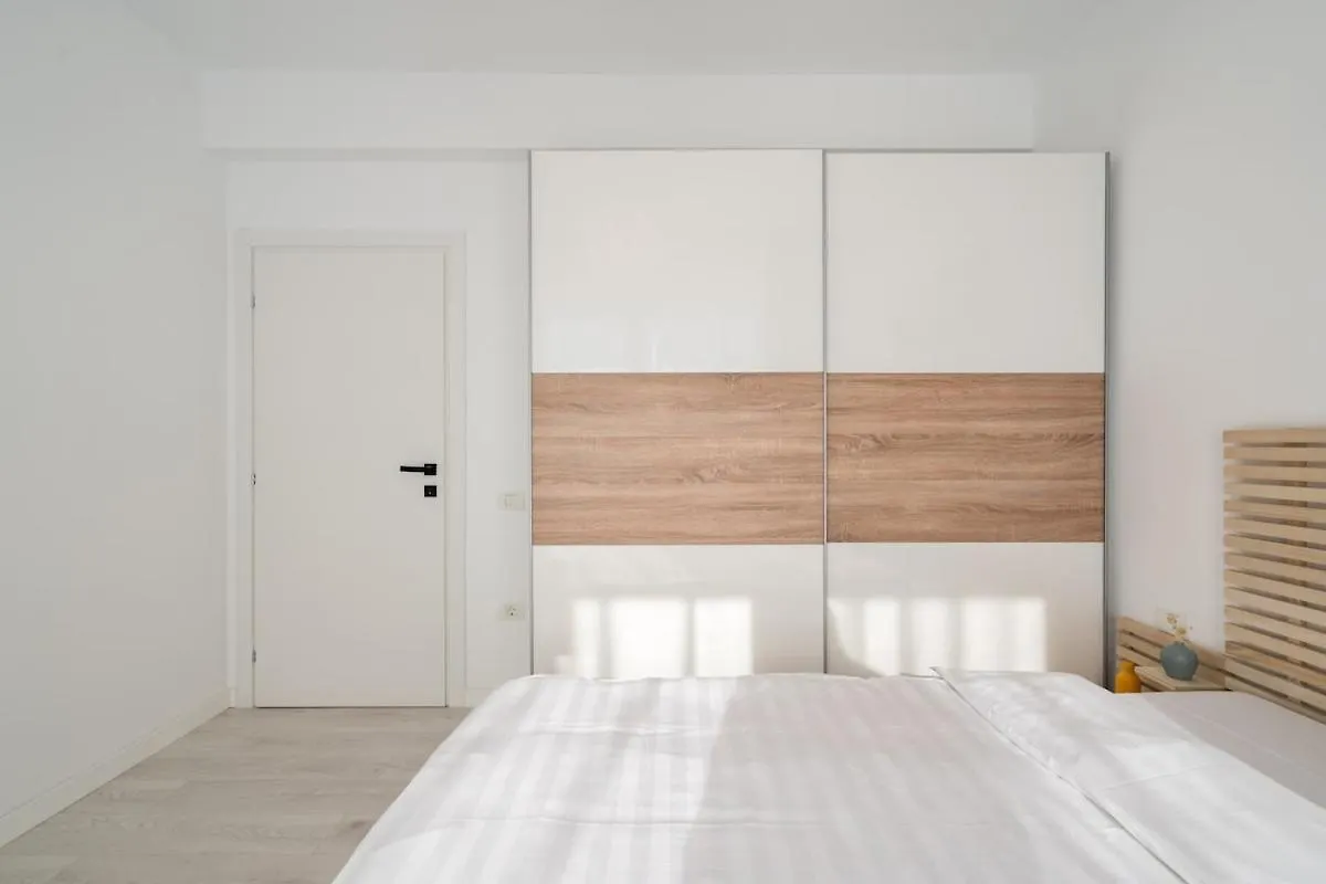 Aeroprime - Loft Apartment Tunari