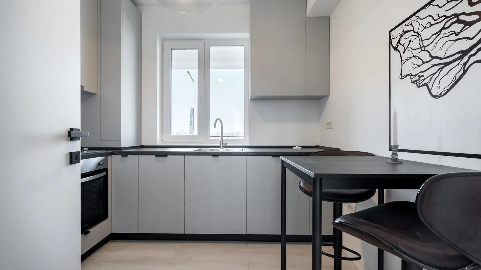 Aeroprime - Loft Apartment Tunari