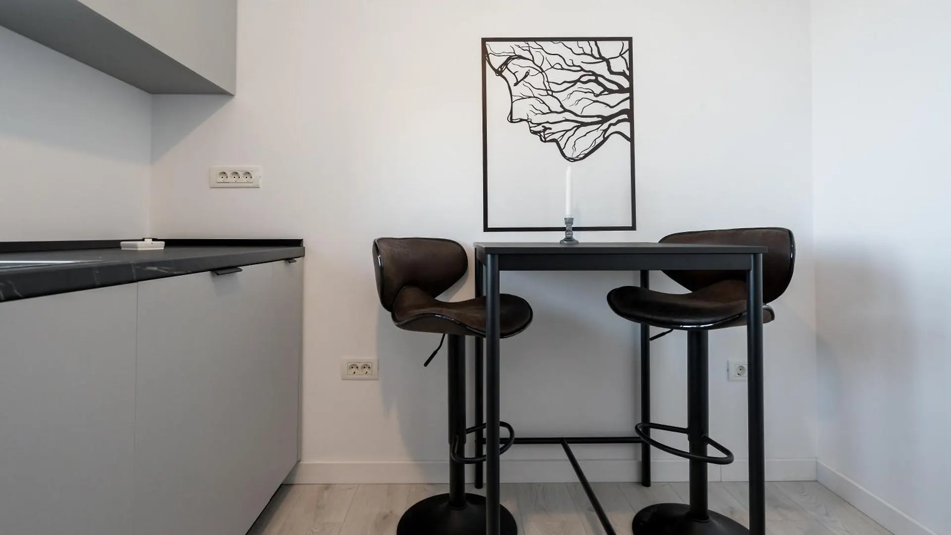 Aeroprime - Loft Apartment Tunari