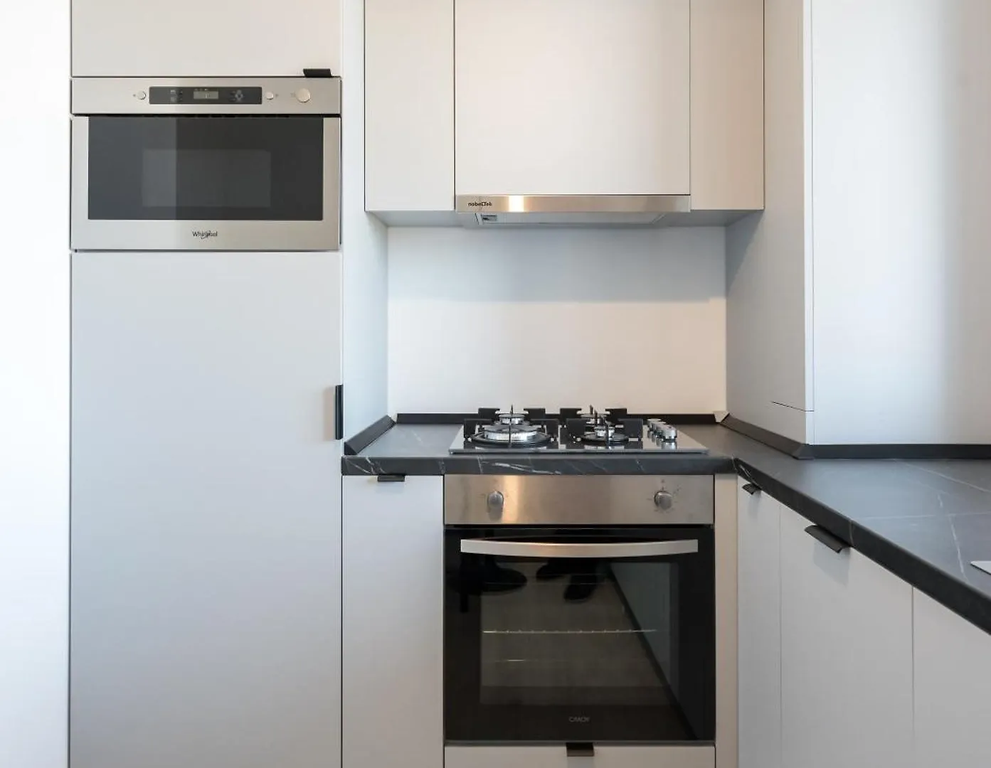 Aeroprime - Loft Apartment Tunari
